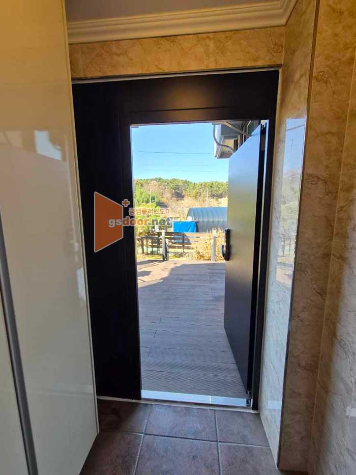 6a5b1765adfe89a3dc99ed136dc5644c_1764742